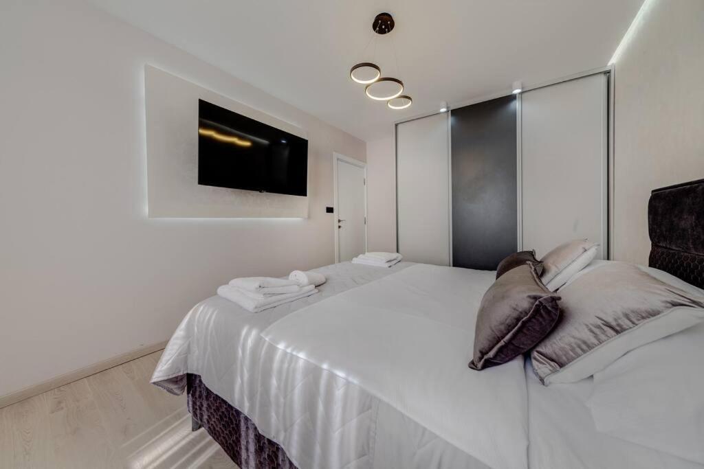Sailor'S Knot Apartment - Central And Amazing Sea View Kotor Exterior photo