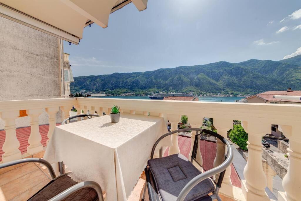 Sailor'S Knot Apartment - Central And Amazing Sea View Kotor Exterior photo